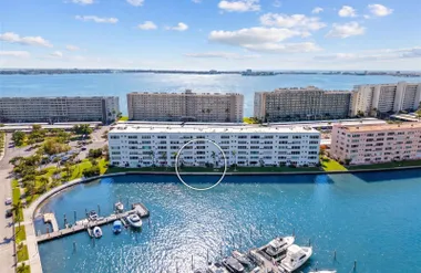 5925 SHORE BLVD 108, GULFPORT, FL, 33707, Gulfport, FL 33707