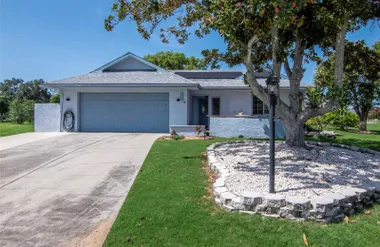 303 BARSTOW CT, SUN CITY CENTER, FL, 335..., Sun City Center, FL 33573
