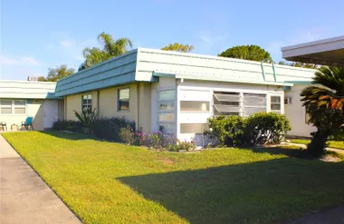 101 CAMBRIDGE TRL 194, SUN CITY CENTER, ..., Sun City Center, FL 33573