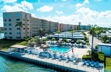 5925 SHORE BLVD 405, GULFPORT, FL, 33707, Gulfport, FL 33707