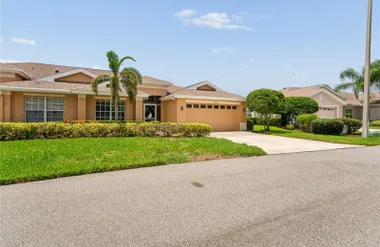 2208 WORTHINGTON GREENS DR 2208, SUN CIT..., Sun City Center, FL 33573