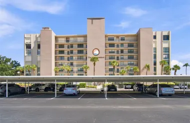 7700 SUN ISLAND DR 202, SOUTH PASADENA, ..., South Pasadena, FL 33707
