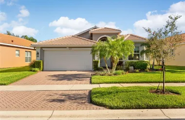 16019 GOLDEN LAKES DR, WIMAUMA, FL, 3359..., Wimauma, FL 33598