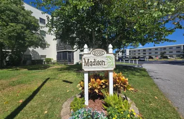 6080 80TH ST 102, ST PETERSBURG, FL, 337..., St Petersburg, FL 33709