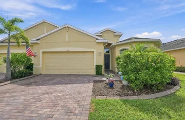 704 CHIPPER DR, SUN CITY CENTER, FL, 335..., Sun City Center, FL 33573
