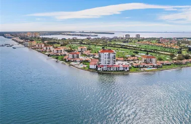 6265 SUN BLVD 805, ST PETERSBURG, FL, 33..., St Petersburg, FL 33715