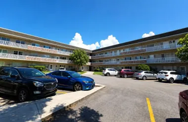 2426 PERSIAN DR 64, CLEARWATER, FL, 3376..., Clearwater, FL 33763