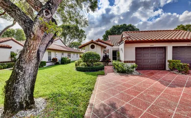 Huntington Pointe - Delray Beach, FL