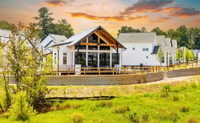 Hayloft Suwanee - Suwanee, GA
