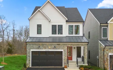 Lexington Square - Ashburn, VA