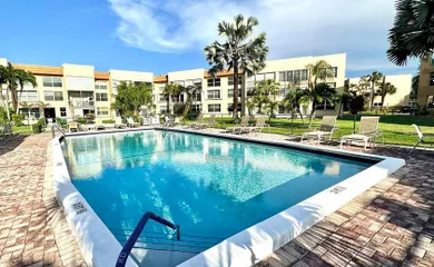 Royal Park Gardens - Margate, FL