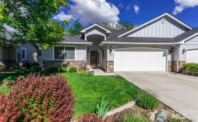 Spring Creek Townhomes - Eagle, ID