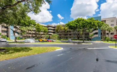 Colony Point