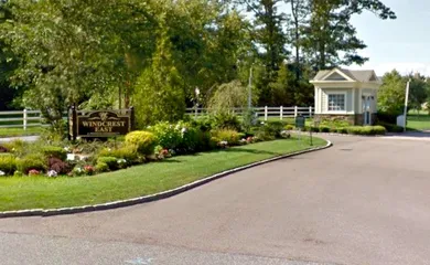 Windcrest East - Calverton, NY