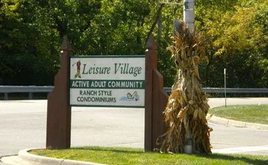 Leisure Village - Fox Lake, IL