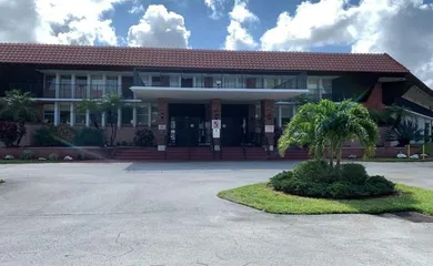 Lauderdale Oaks