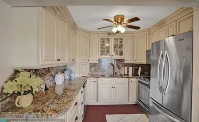 Century Village at West Palm Beach - West Palm Beach, FL