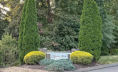 Meadow Brook Estates - Oxford CT