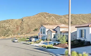 Verano - Santa Clarita, CA
