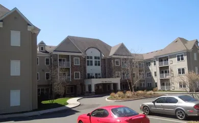 Hopmeadow Place - Simsbury, CT
