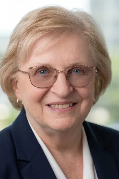 Photo of Linda Ralls