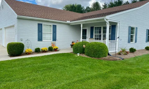 Roth’s Farm Village Image