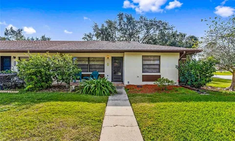 Summit Chase Villas - Tavares, FL