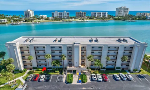Broadview Condominiums Image