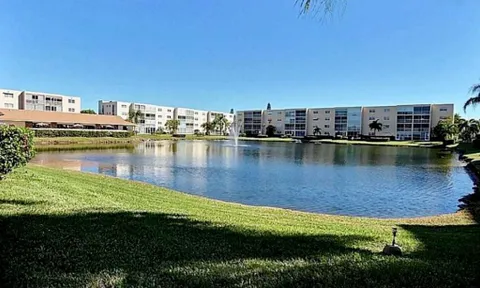 Meadowbrook Lakes - Dania Beach, FL