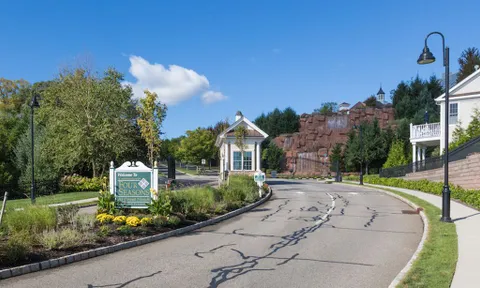 Four Seasons at Great Notch Spa and Club - Woodland Park, NJ