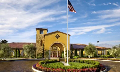 Four Seasons at Bakersfield, CA