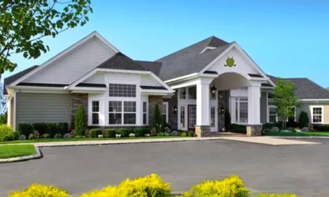 Meadowbrook Pointe Links & Spa - Medford, NY 