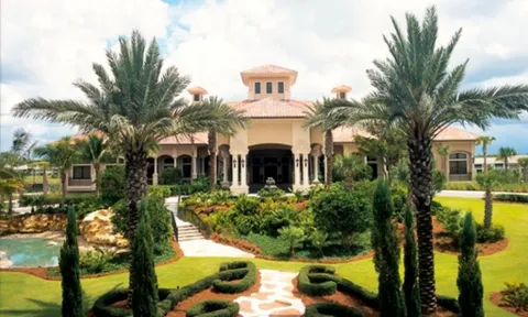 Grandezza - Estero, FL