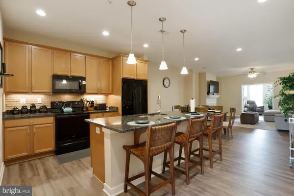 100 CAMDEN CIR