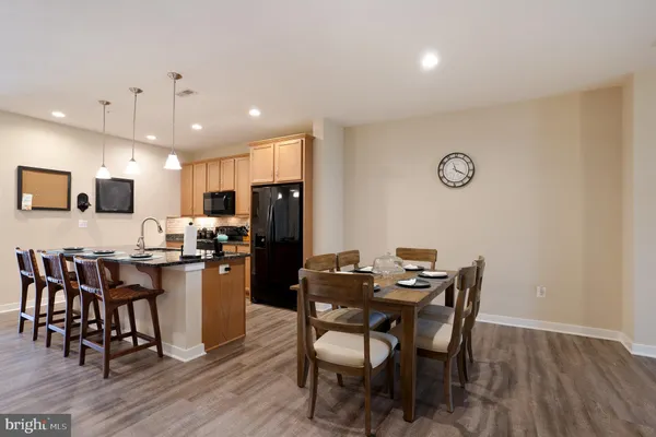 100 CAMDEN CIR