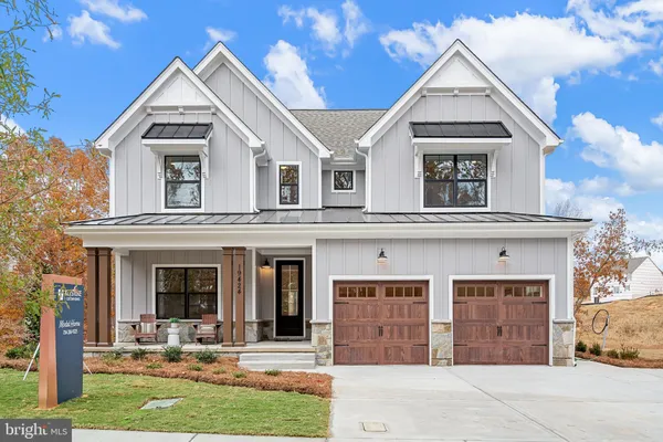 900 SKIP LN SAVANNAH
