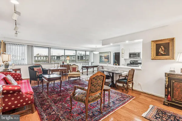 2401 PENNSYLVANIA AVE 3B21