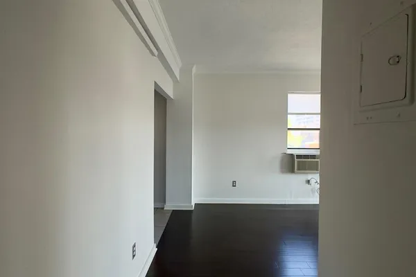 1001 SAINT PAUL ST 5H