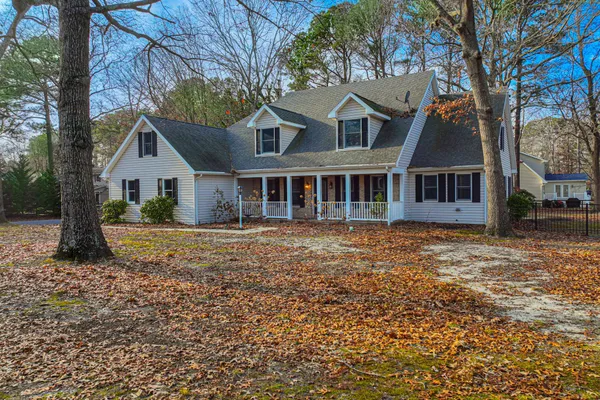202 W MANOR DR