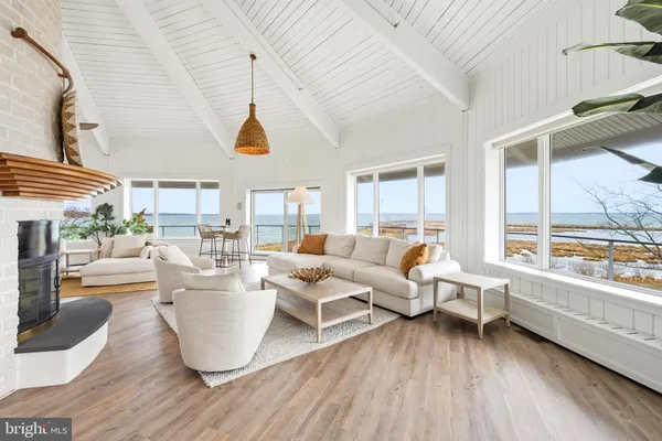 121 KILBY PT