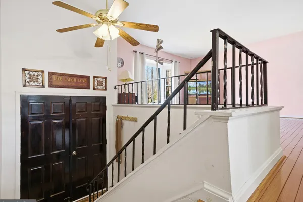 29910 RICHARD CIR