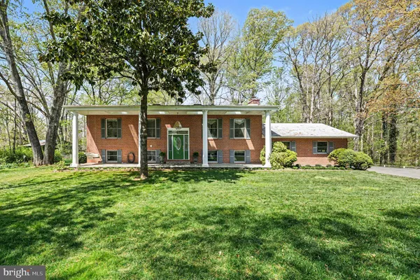 86 MOCKINGBIRD LN