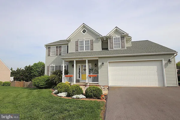 17734 JENNIFER LN