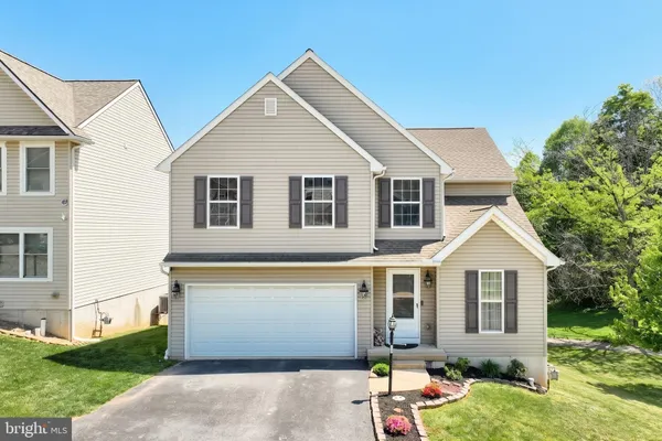 14 BARBERRY CT