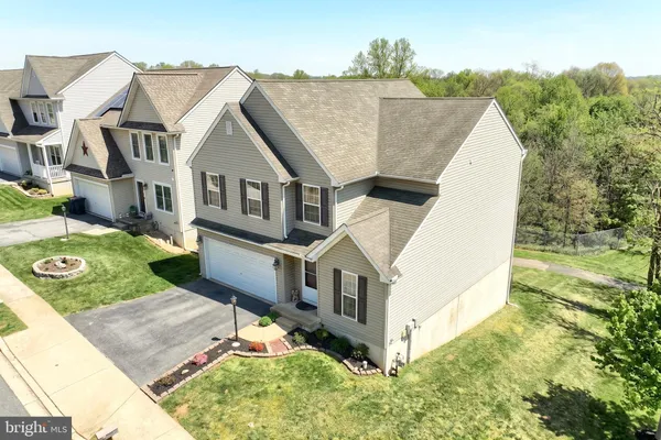 14 BARBERRY CT