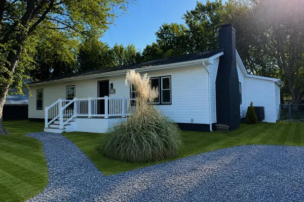 109 BIRCH RD