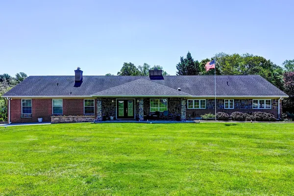 3213 WOODVALLEY DR