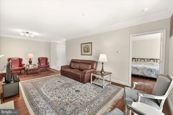 2500 WATERSIDE DR 103