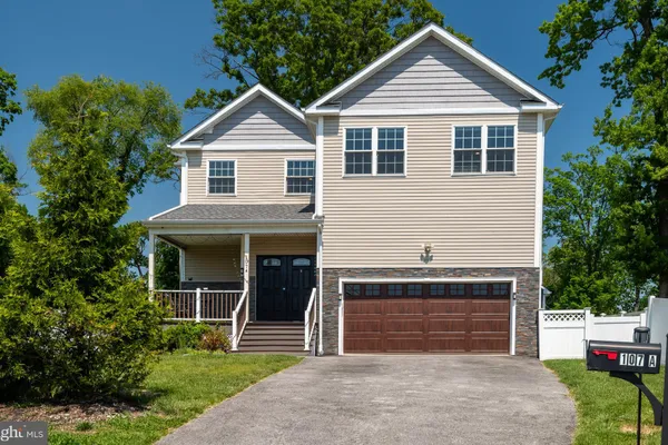 107A W CENTRAL AVE