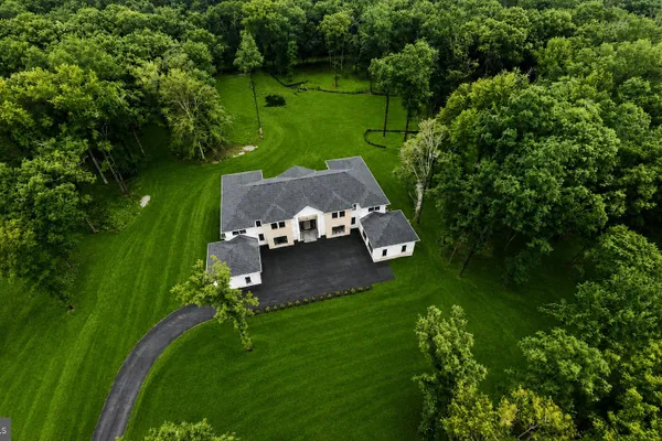 5947 DOYLE RD